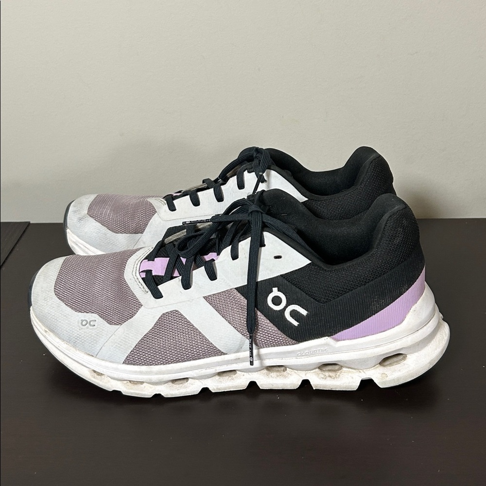 On Running Cloudrunner Sneaker Heron Black Purple Plush Cloud Tech Sz 10 - Picture 4 of 15